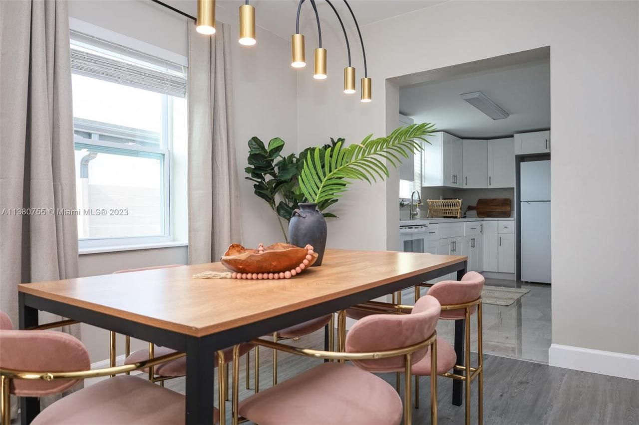 2761 SW 33rd Ave, Unit 1, Miami, FL 33133 Photo