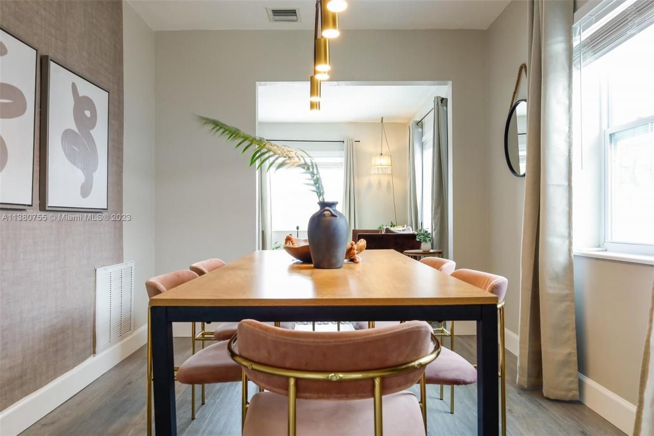 2761 SW 33rd Ave, Unit 1, Miami, FL 33133 Photo