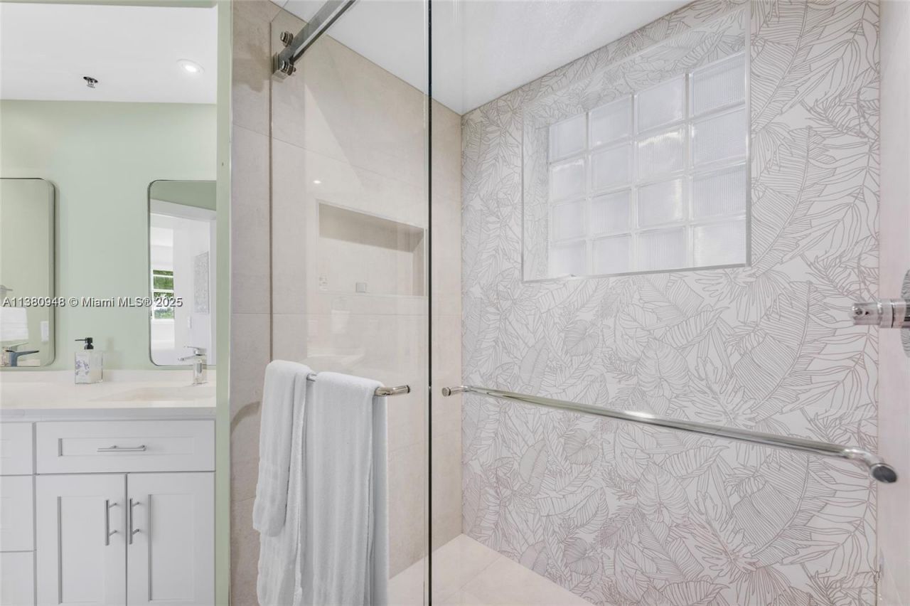 3255 NE 184th, Unit 12310, Aventura, FL 33160 Photo