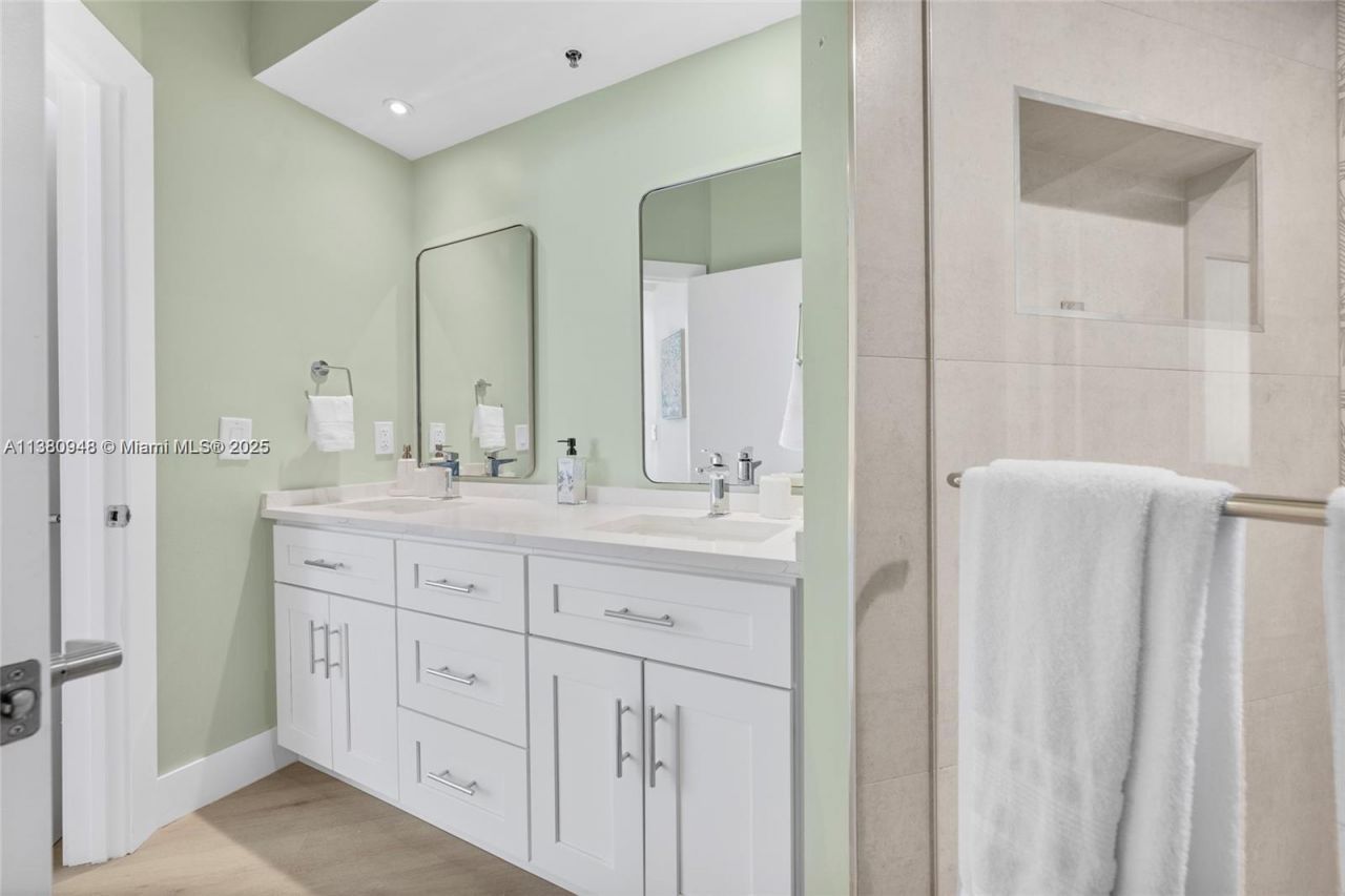 3255 NE 184th, Unit 12310, Aventura, FL 33160 Photo