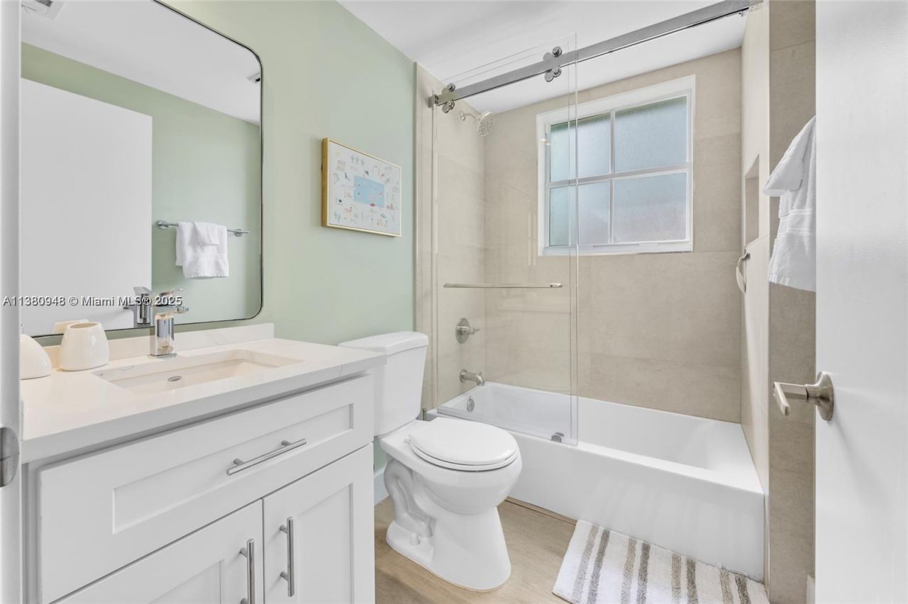 3255 NE 184th, Unit 12310, Aventura, FL 33160 Photo