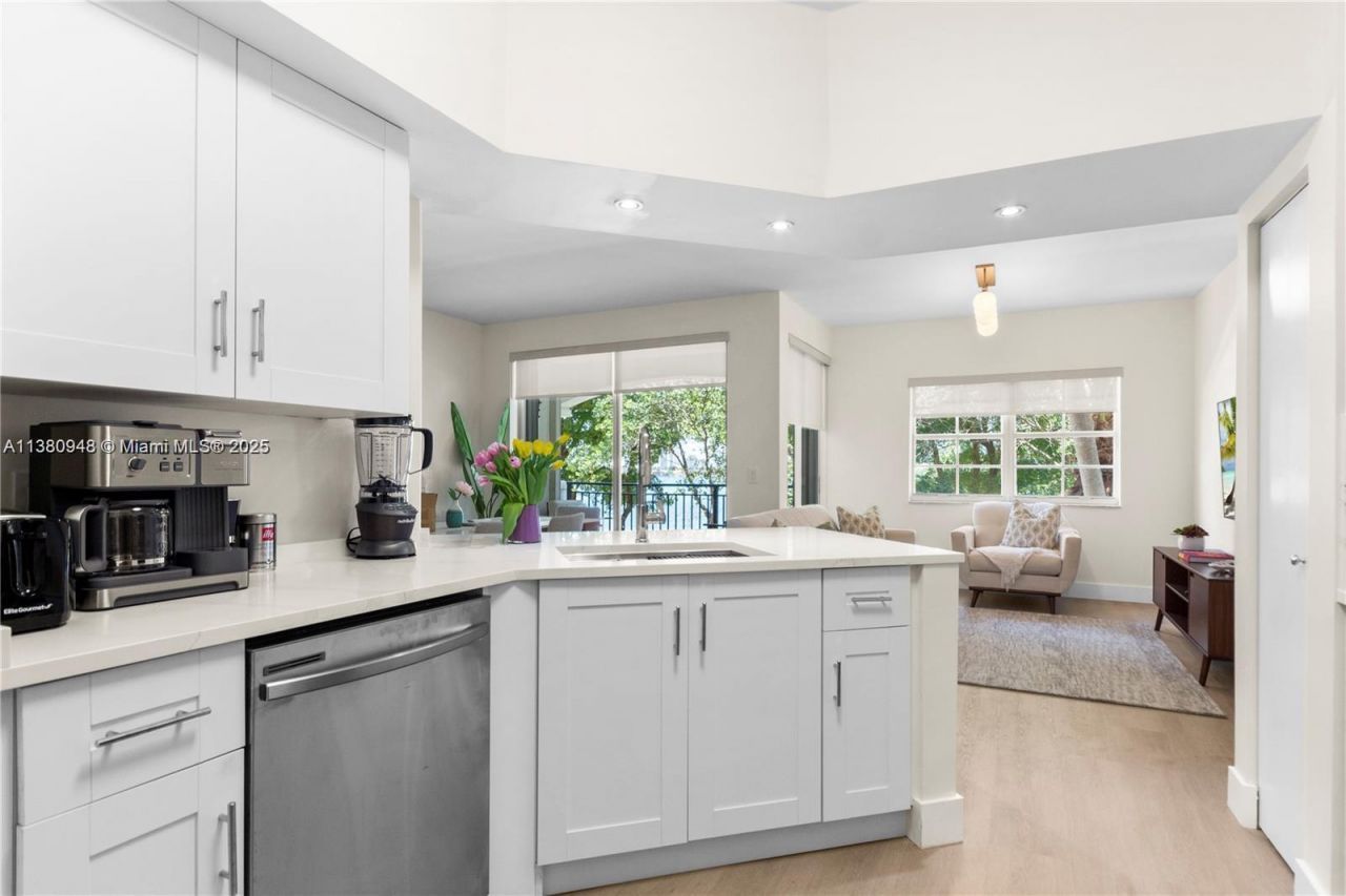 3255 NE 184th, Unit 12310, Aventura, FL 33160 Photo