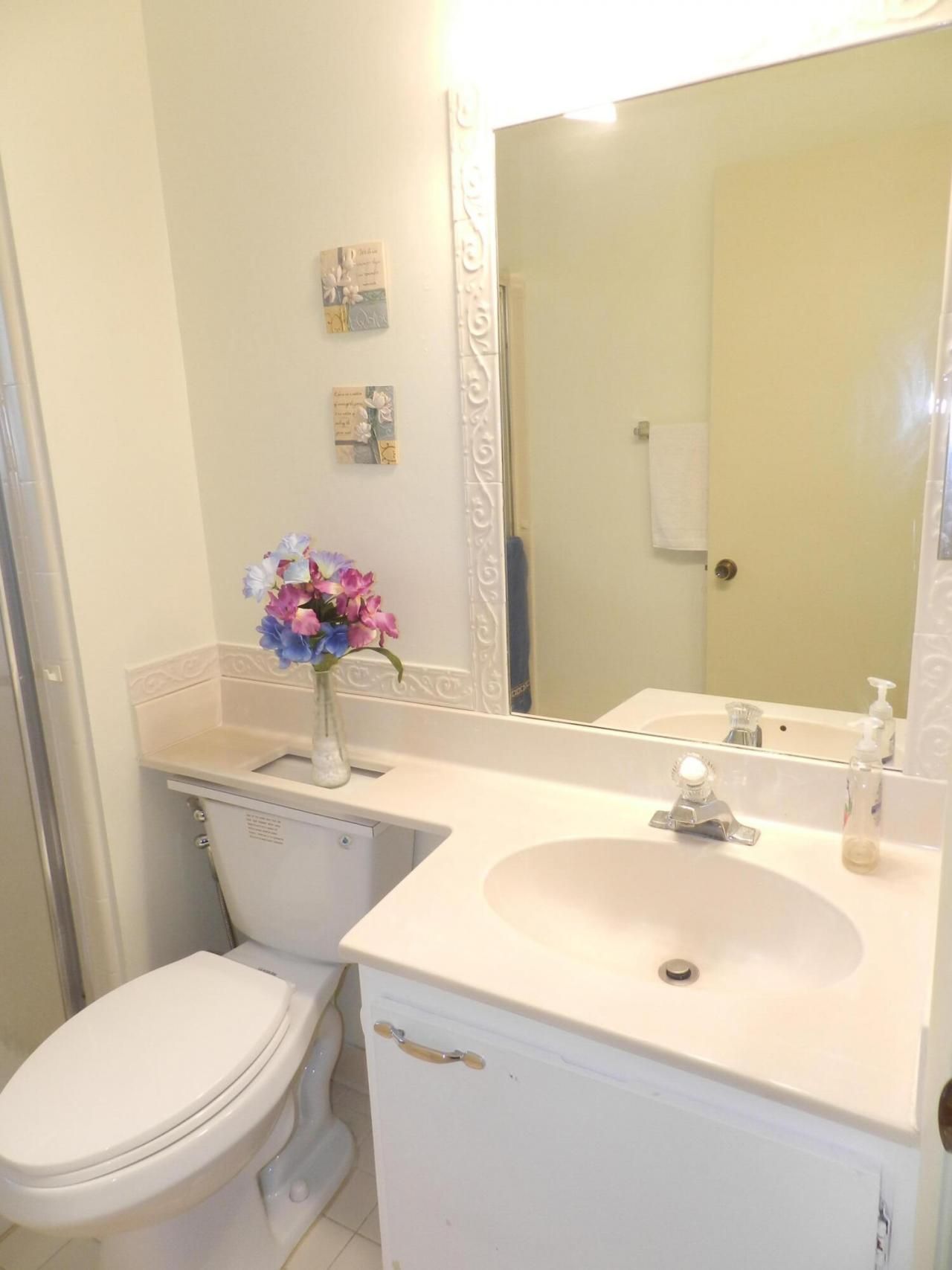 145 Lake Nancy Lane, Unit 231, West Palm Beach, FL 33411 Photo