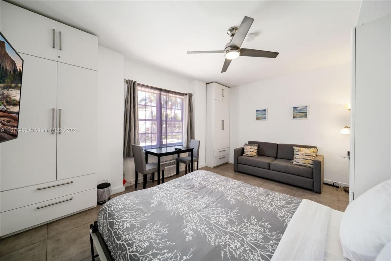 7300 Ocean Ter, Unit 110, Miami Beach, FL 33141 Photo