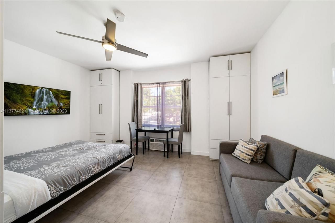 7300 Ocean Ter, Unit 110, Miami Beach, FL 33141 Photo