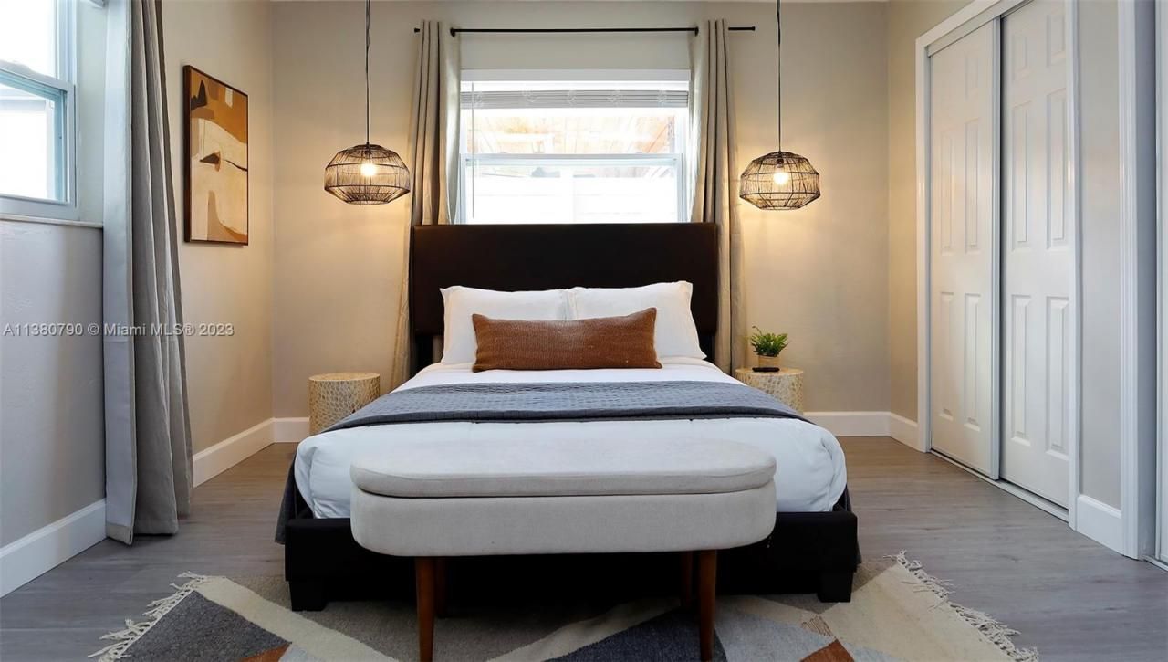 2761 SW 33rd Ave, Unit 2, Miami, FL 33133 Photo