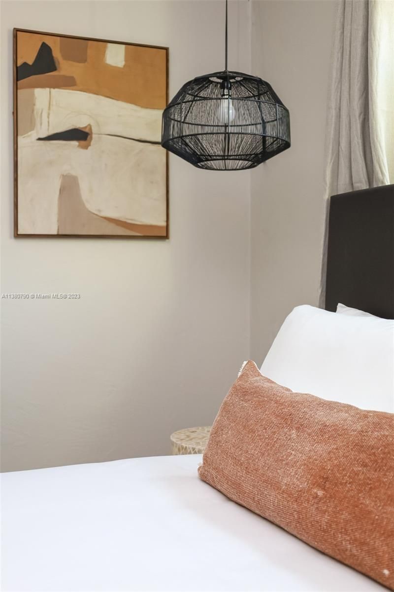 2761 SW 33rd Ave, Unit 2, Miami, FL 33133 Photo