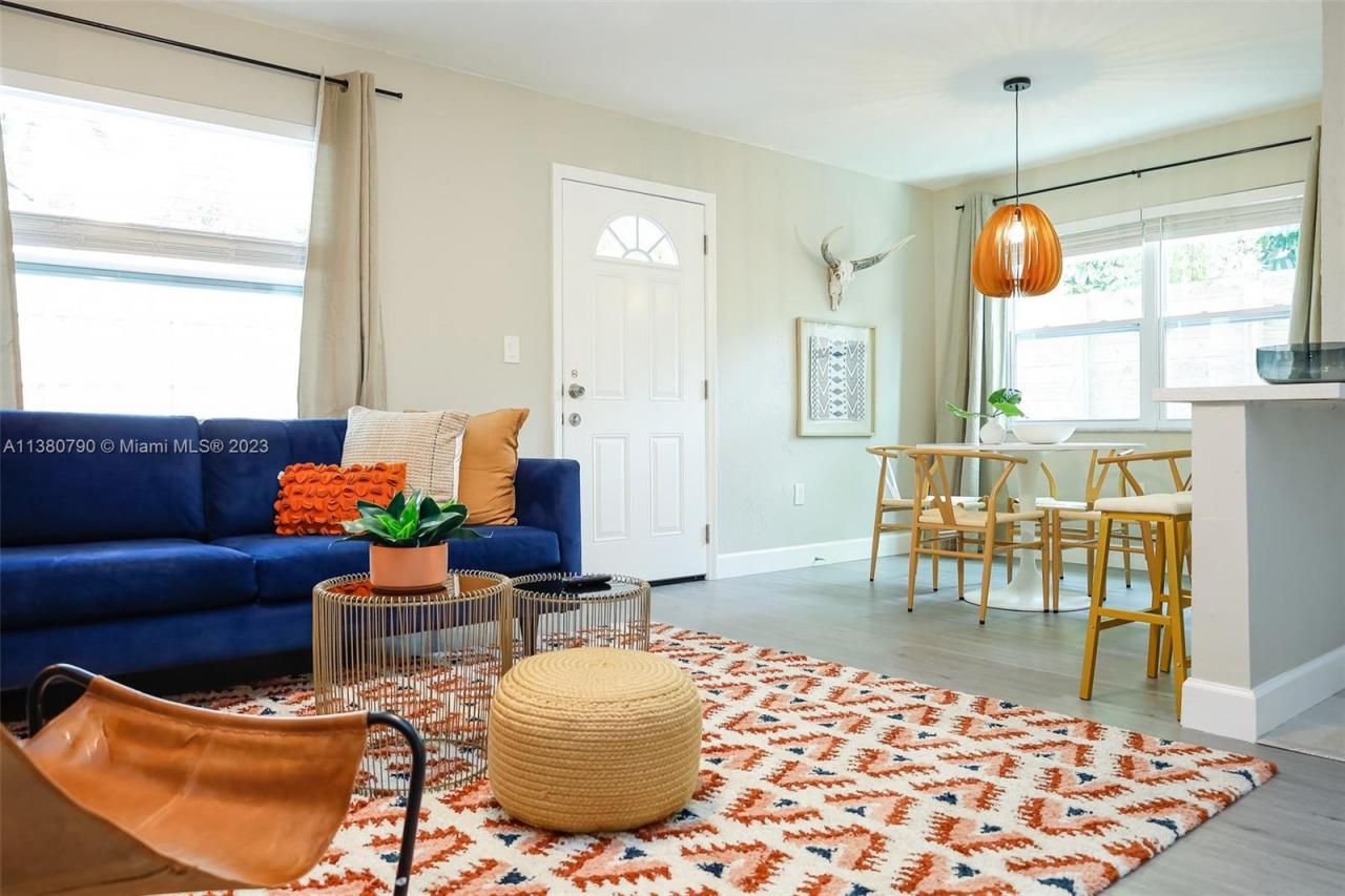 2761 SW 33rd Ave, Unit 2, Miami, FL 33133 Photo