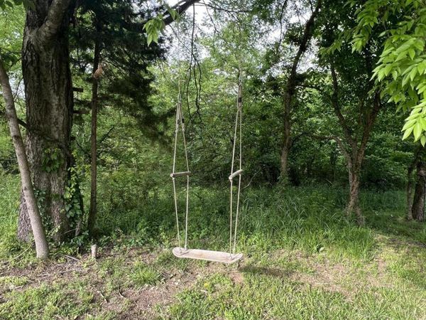 Apache Dr, Starkville, MS 39759