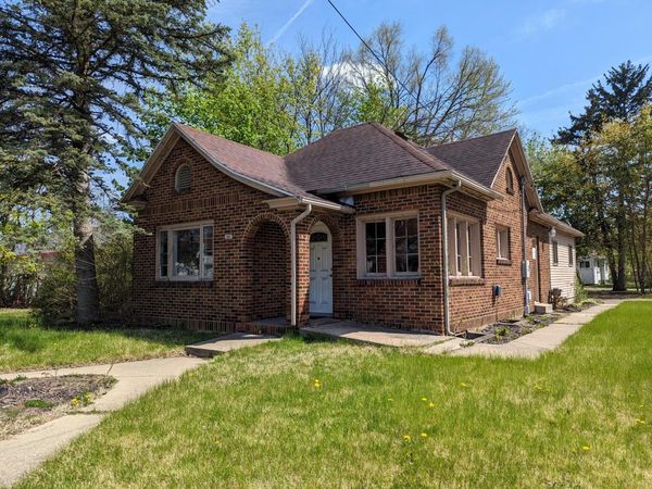 143 W Prospect Street, Jackson, MI 49203