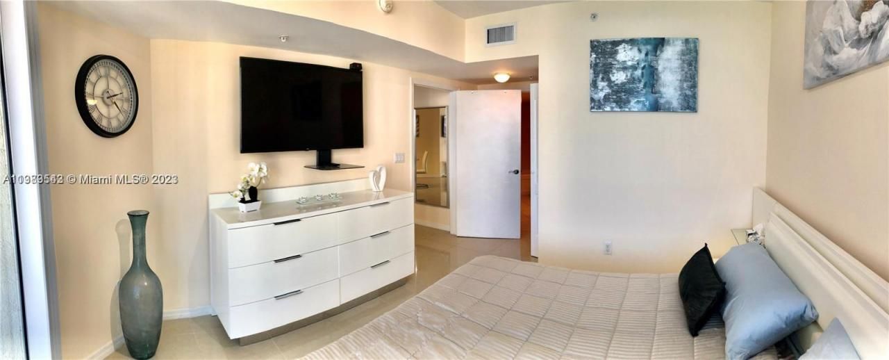 16699 Collins Ave, Unit 1705, Sunny Isles Beach, FL 33160 Photo