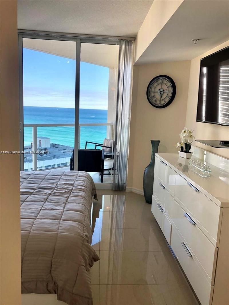 16699 Collins Ave, Unit 1705, Sunny Isles Beach, FL 33160 Photo