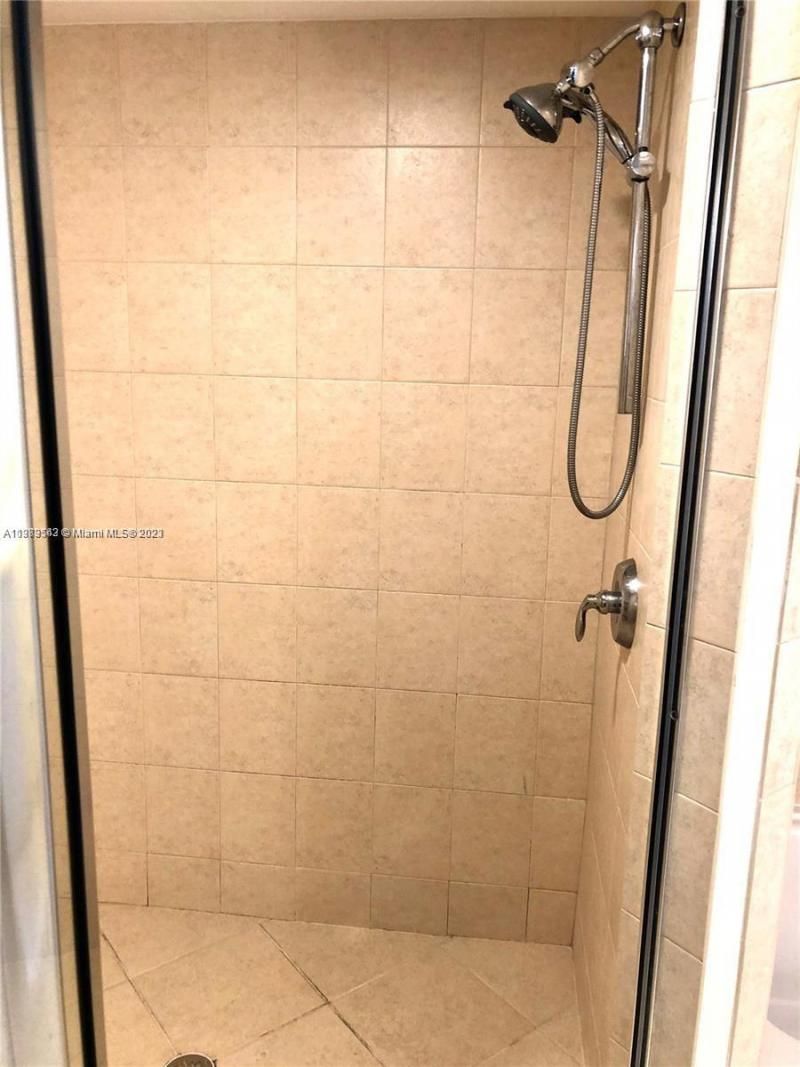 16699 Collins Ave, Unit 1705, Sunny Isles Beach, FL 33160 Photo