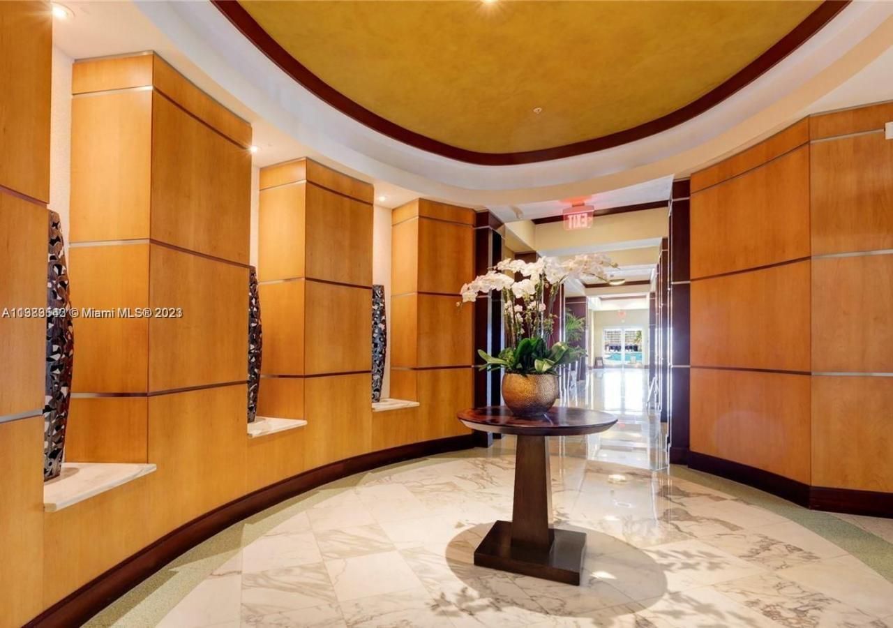 16699 Collins Ave, Unit 1705, Sunny Isles Beach, FL 33160 Photo