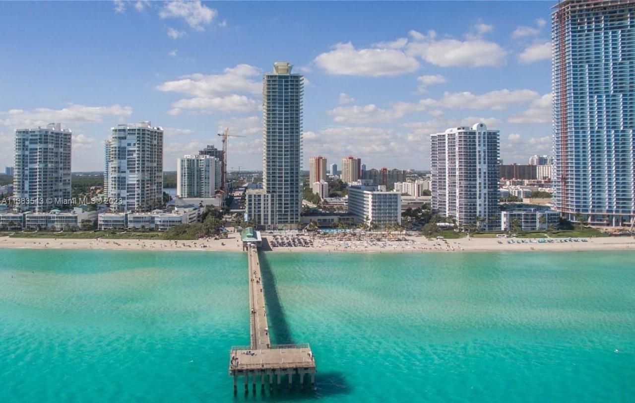 16699 Collins Ave, Unit 1705, Sunny Isles Beach, FL 33160 Photo