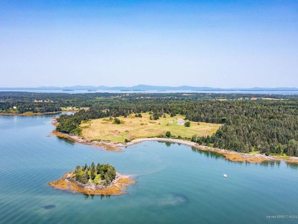 377 S Shore Road, North Haven, ME 04853