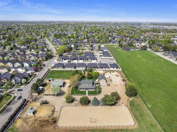 1400 E Leigh Field Dr, Meridian, ID 83646