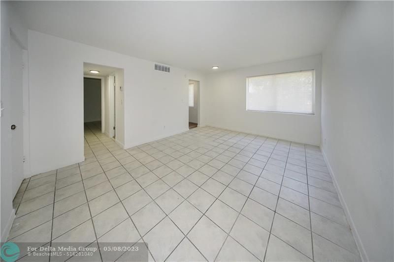 1000 NW 95th Terrace, Miami, FL 33150 Photo