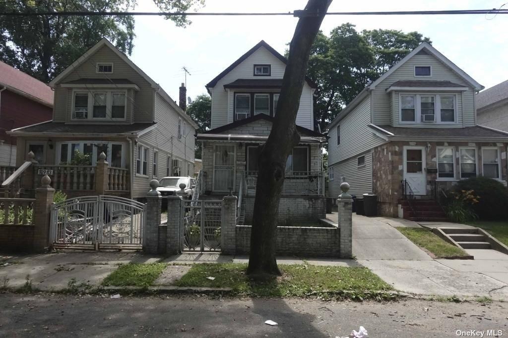 109-15 221st Street, Jamaica, NY 11429 Main Photo