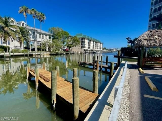 361-4 Vanderbilt Beach Rd, Naples, FL 34108 Photo