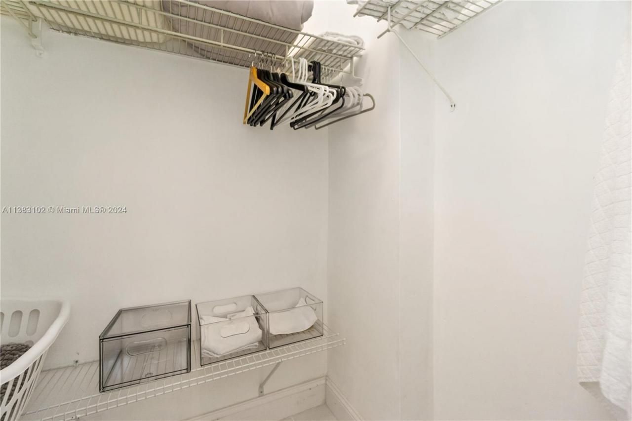 100 Lincoln Rd, Unit 306, Miami Beach, FL 33139 Photo