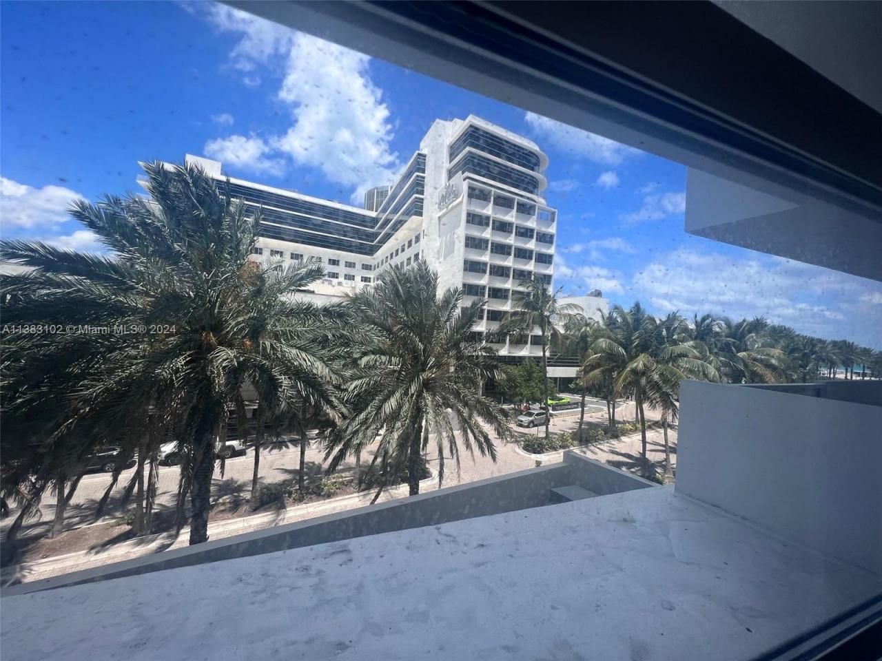 100 Lincoln Rd, Unit 306, Miami Beach, FL 33139 Photo