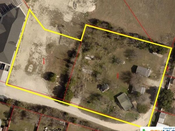 2100/2105 Triangle Road, Harker Heights, TX 76548