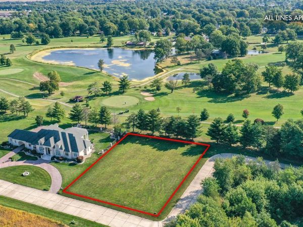 912 Hansen Gata, Jerseyville, IL 62052