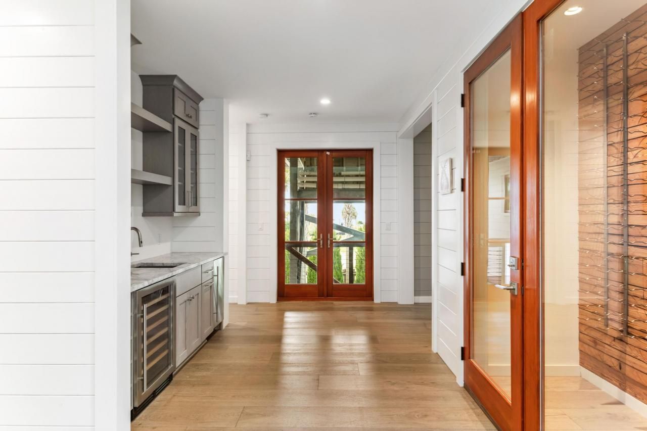 3115 Ion Avenue Photo 17