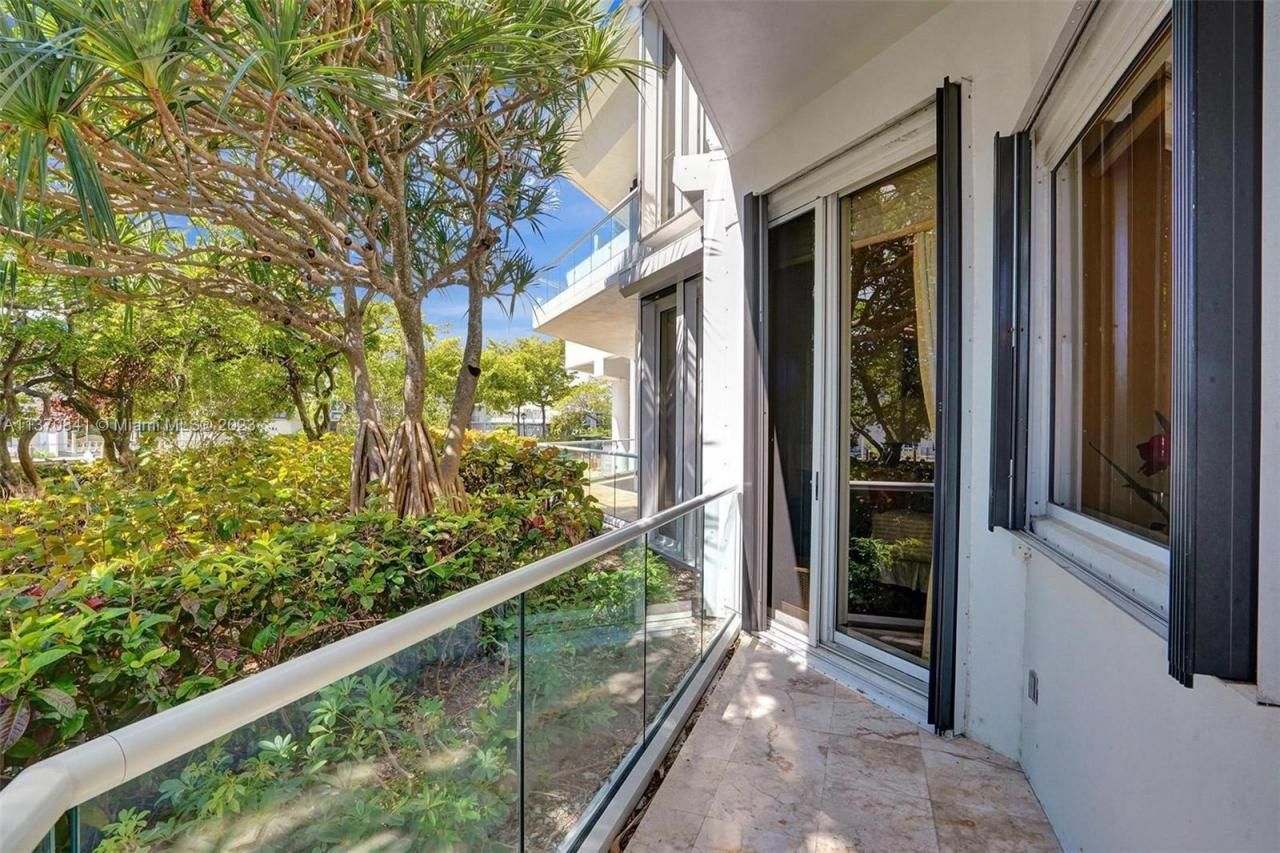 2600 Island Blvd, Unit 101, Aventura, FL 33160 Photo