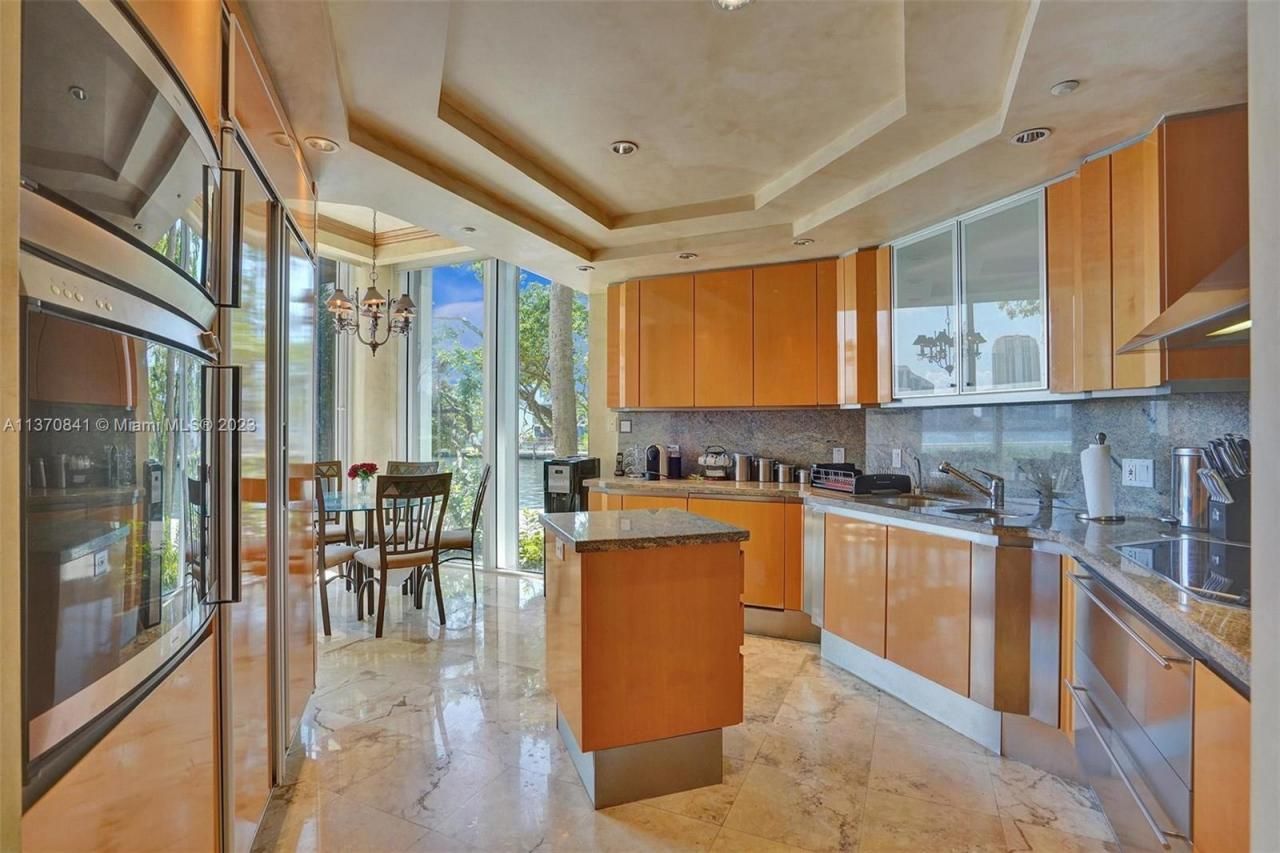 2600 Island Blvd, Unit 101, Aventura, FL 33160 Photo