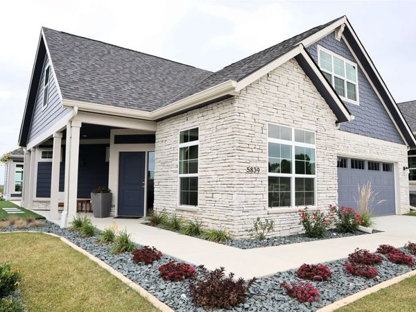 5839 NW 90th Street, Johnston, IA 50131