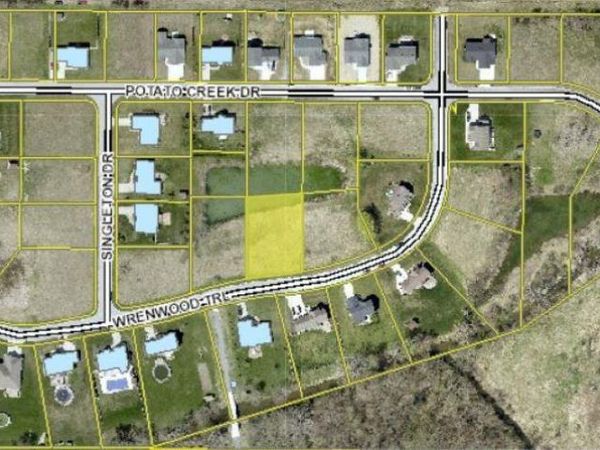 801 Red Robin Drive, North Liberty, IN 46554