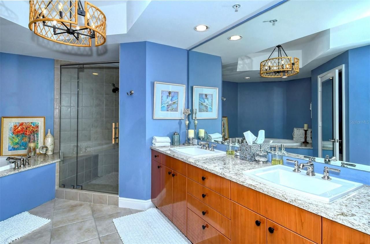 50 Central Avenue, Unit 14B, Sarasota, FL 34236 Photo