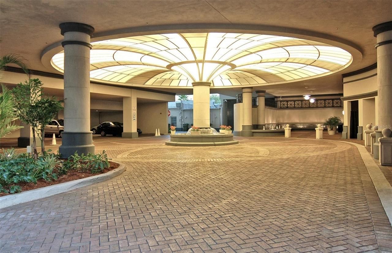 50 Central Avenue, Unit 14B, Sarasota, FL 34236 Photo