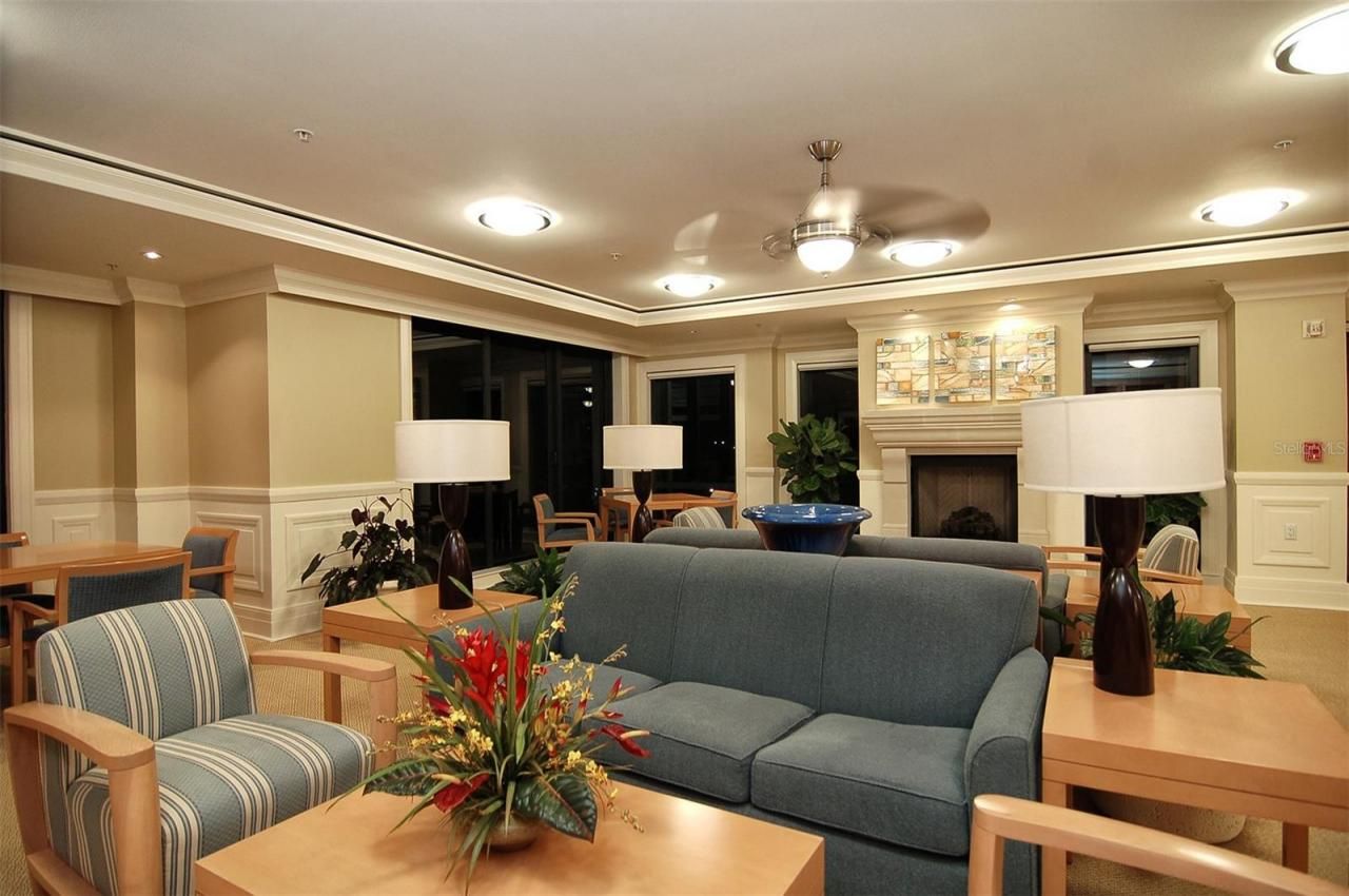 50 Central Avenue, Unit 14B, Sarasota, FL 34236 Photo