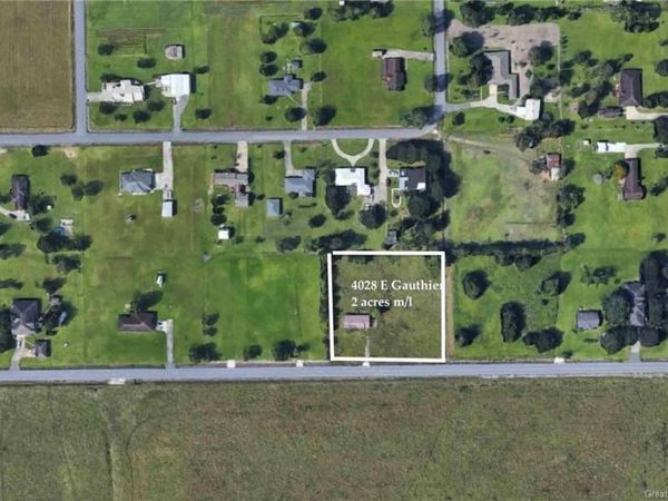 4028 E Gauthier Road E, Lake Charles, LA 70607