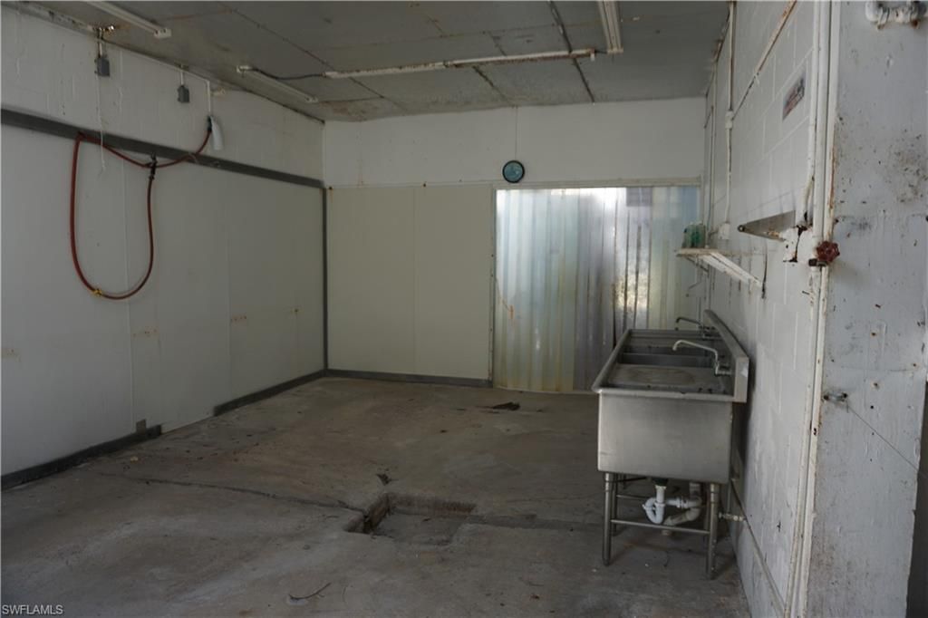 870 Buttonwood Dr, Fort Myers Beach, FL 33931 Photo