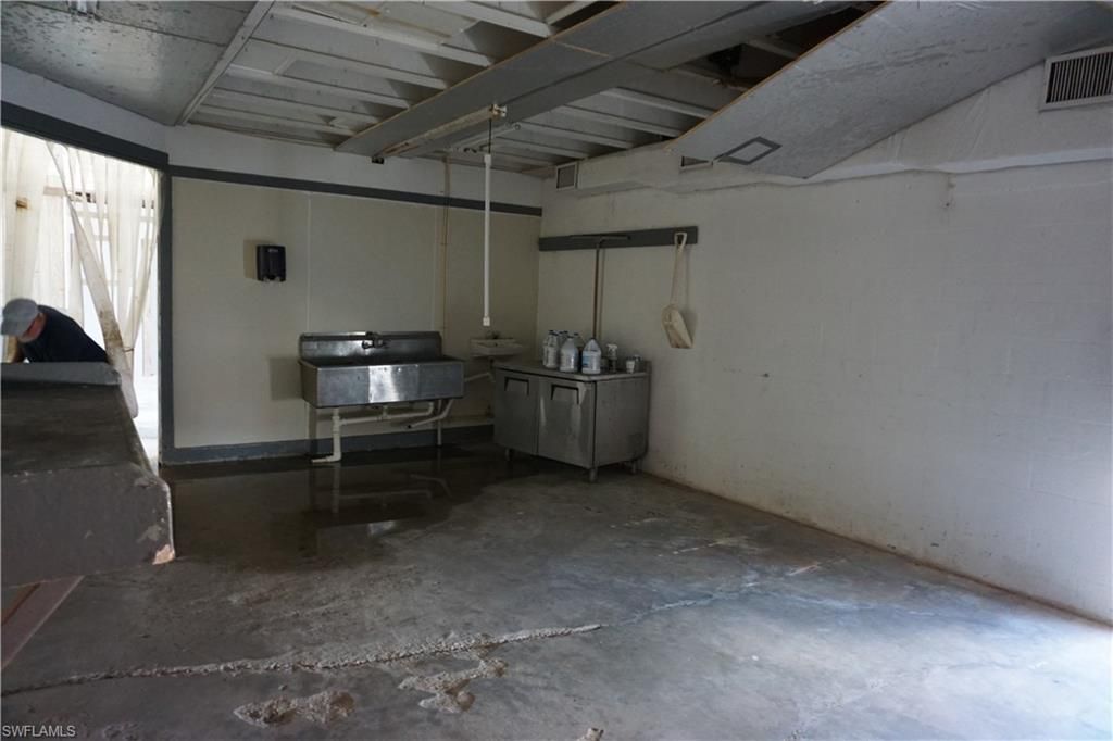 870 Buttonwood Dr, Fort Myers Beach, FL 33931 Photo