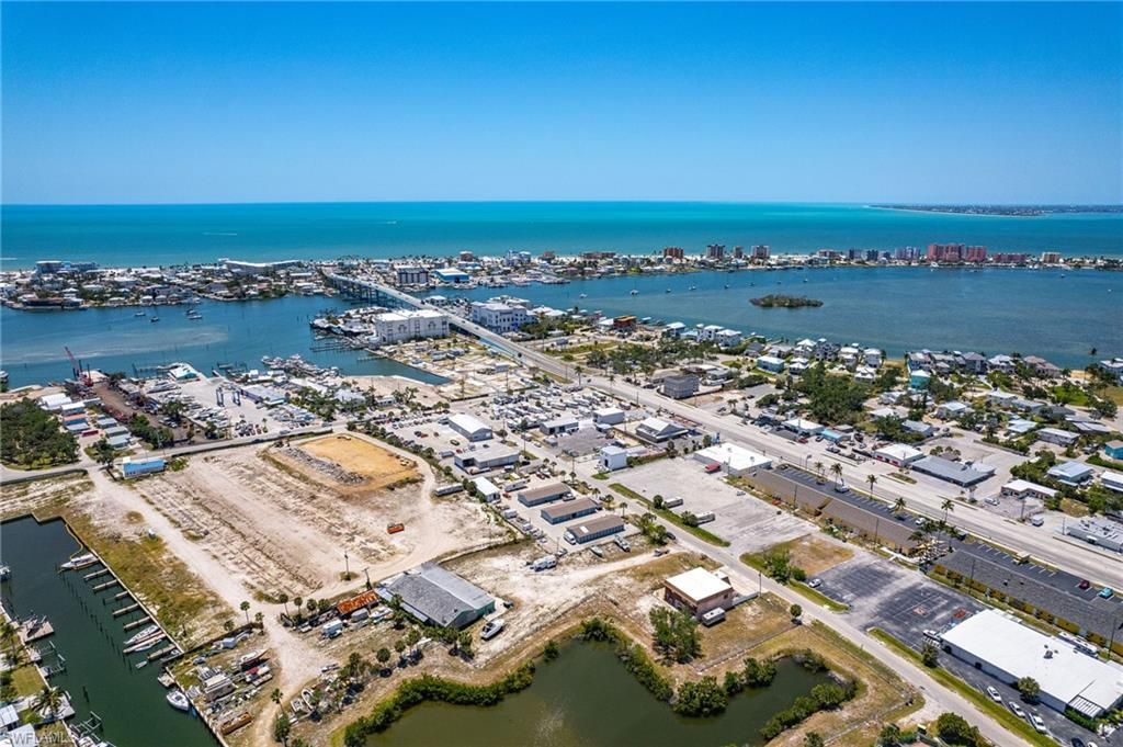 870 Buttonwood Dr, Fort Myers Beach, FL 33931 Photo