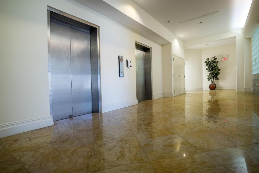 1010 Kennedy Drive, Unit 400, Key West, FL 33040 Photo