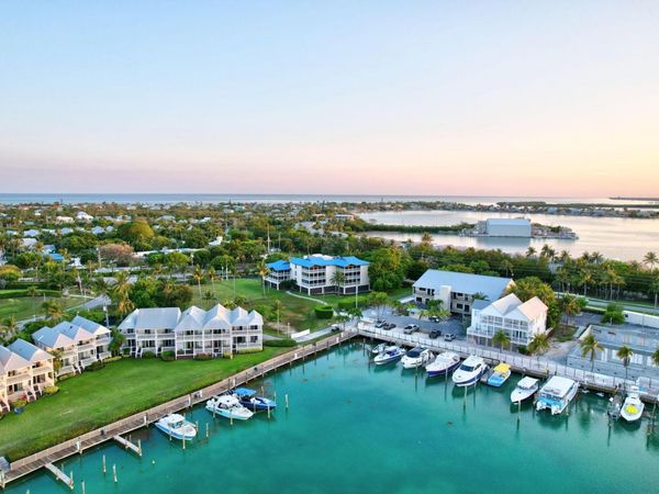 8302 Marina Villas Drive, Unit 8302, Duck, FL 33050