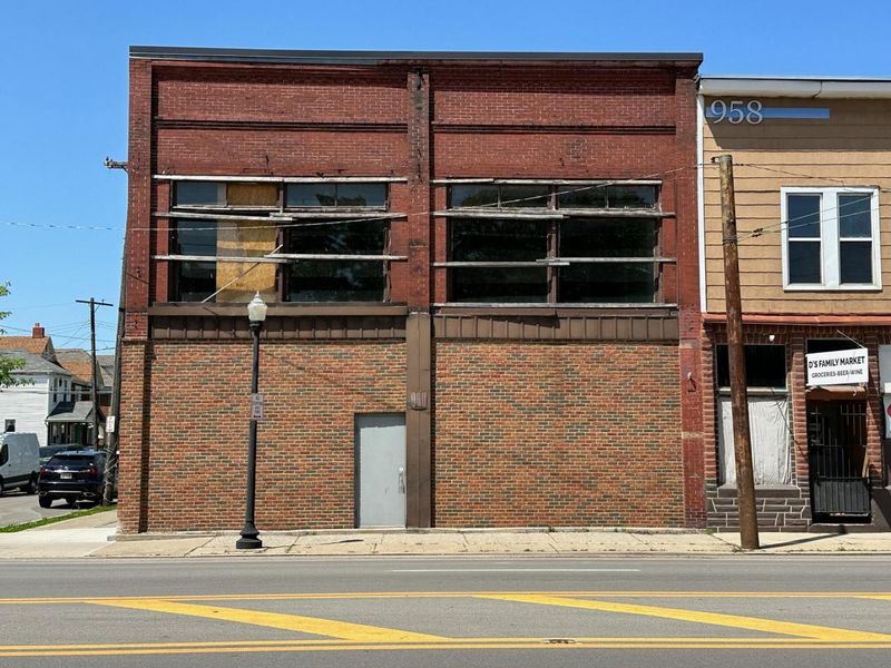 960 W BROAD Street, Columbus, OH 43222 Photo 1