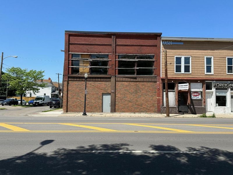 960 W BROAD Street, Columbus, OH 43222 Photo 3