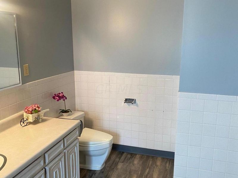 6660 N High Street, Worthington, OH 43085 Photo 11