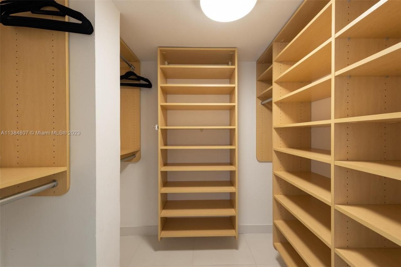 121 Crandon Blvd, Unit 463, Key Biscayne, FL 33149 Photo