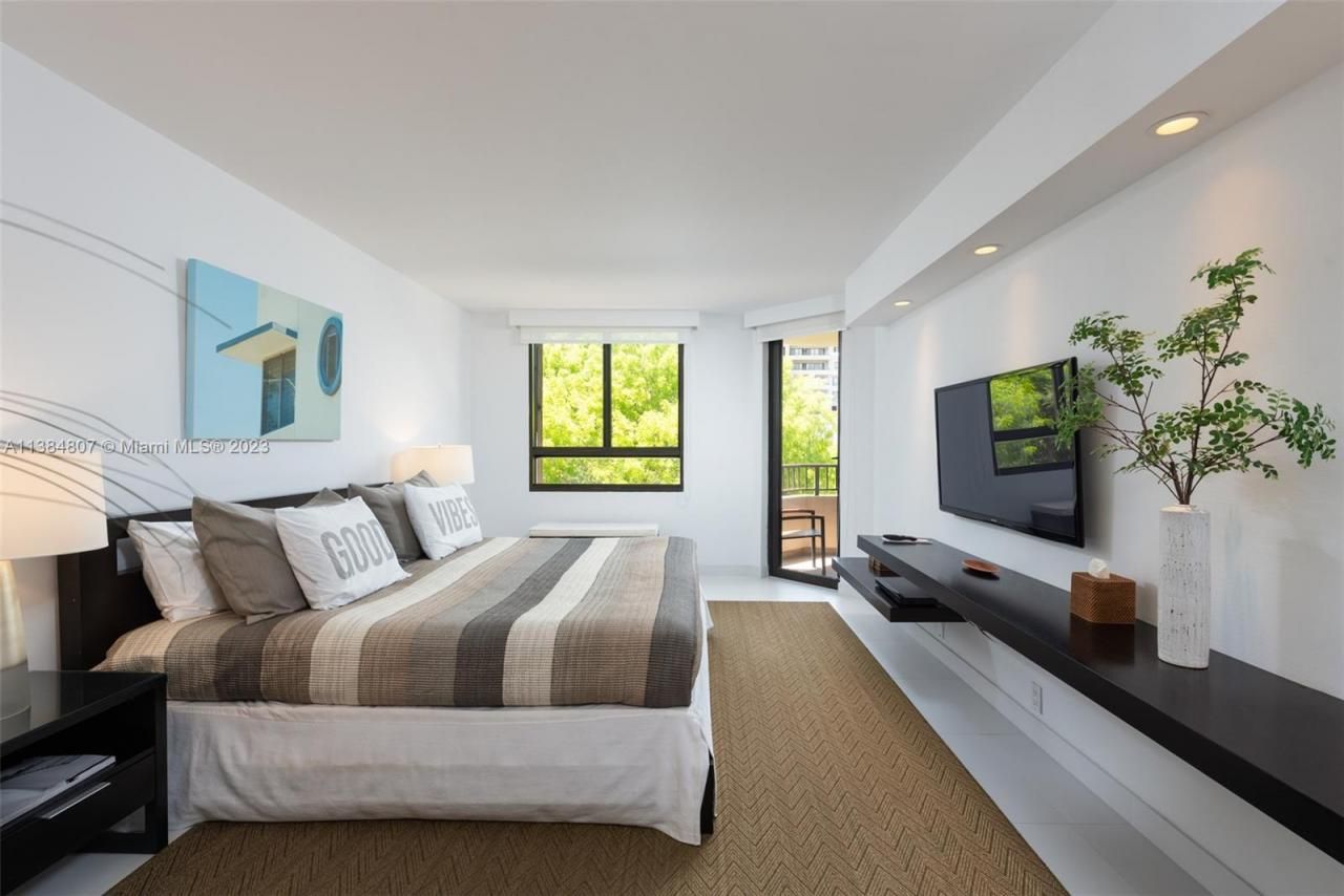 121 Crandon Blvd, Unit 463, Key Biscayne, FL 33149 Photo