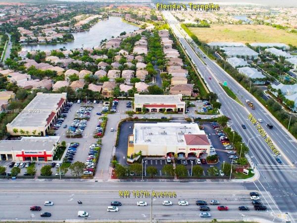 10740 NW 74th St, Doral, FL 33178