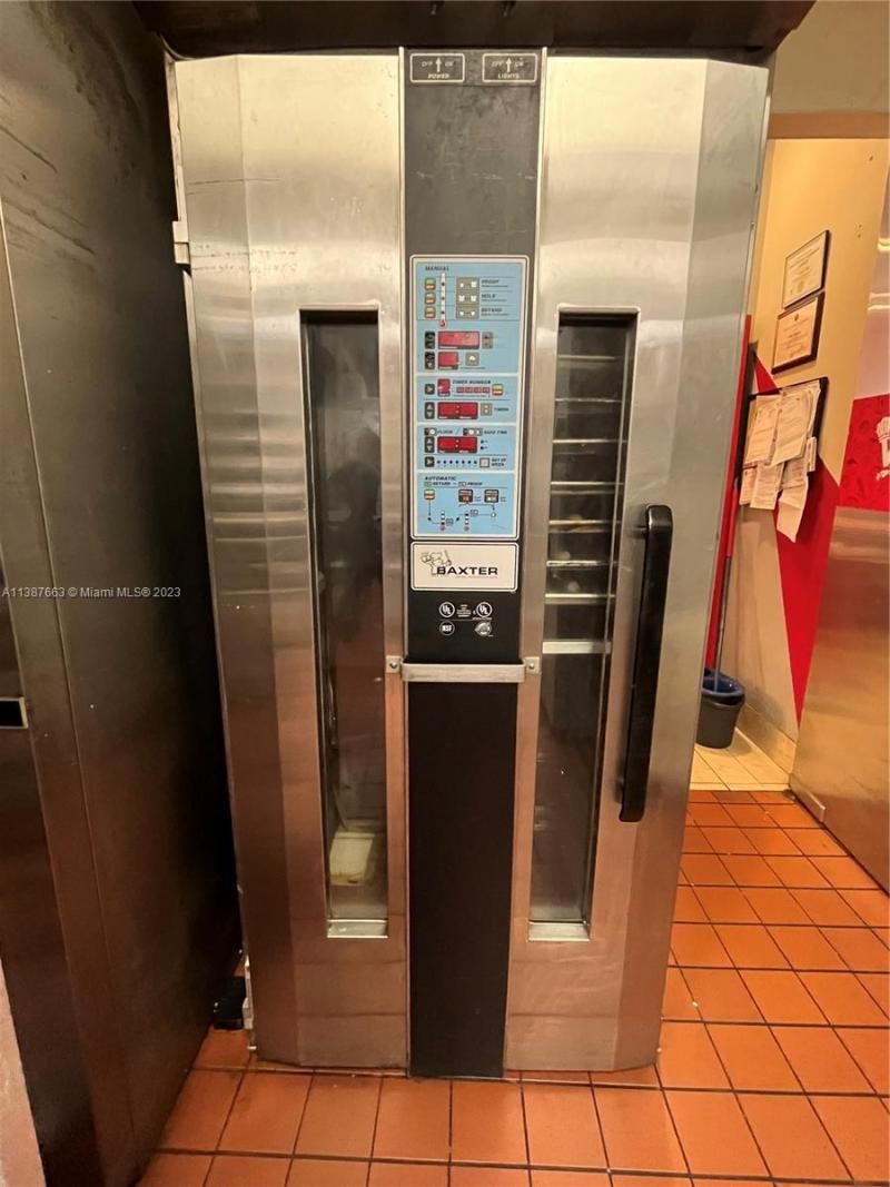 10740 NW 74th St, Doral, FL 33178 Photo