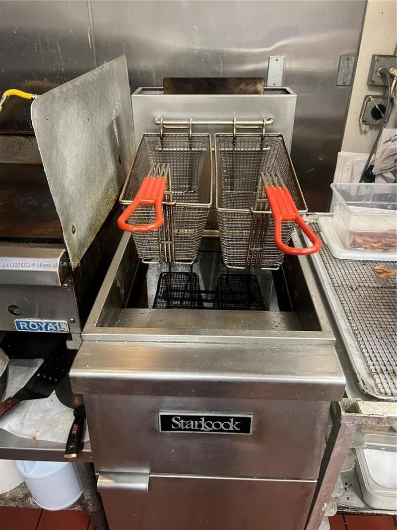 10740 NW 74th St, Doral, FL 33178 Photo